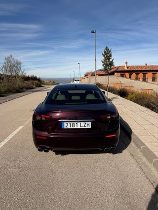 Maserati Ghibli 2015