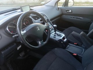 Peugeot 5008 2016