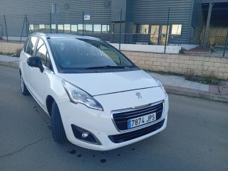 Peugeot 5008 2016