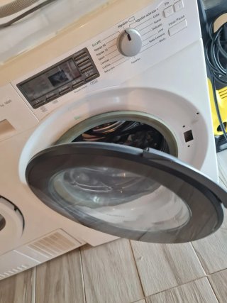 Lavadora Panasonic NA-140VG4 10kg 1400rpm