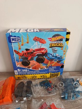 Mega Hot Wheels Monster Trucks Juego