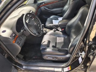 TOYOTA AVENSIS..AUTOMATICO.SOLO 122.000 KLM