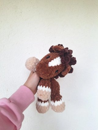 Caballo muñeco de apego