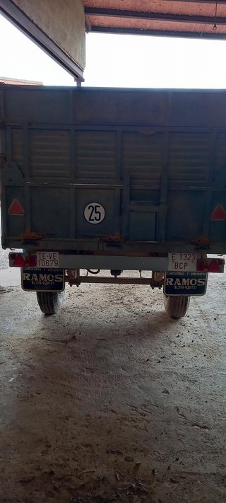 Remolque agrícola Ubeda 2 ejes