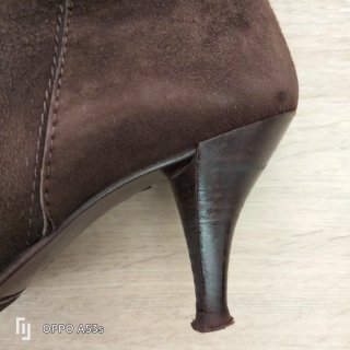 Botas altas de ante marrón con pelo