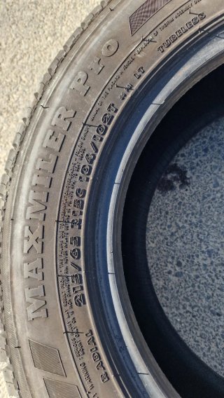 Neumáticos 215/65/15C