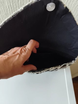 Bolso blanco y negro Bluebags con etiqueta