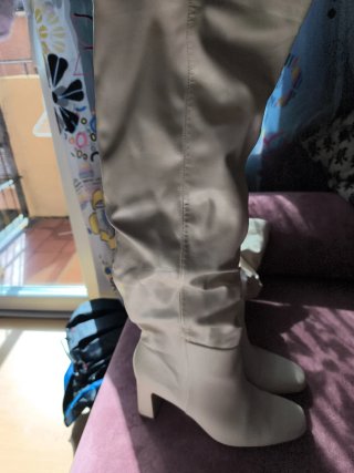 Botas altas blancas Bershka