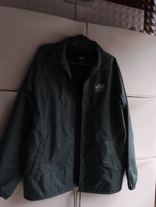 Chubasquero Vans Negro y Verde Talla M
