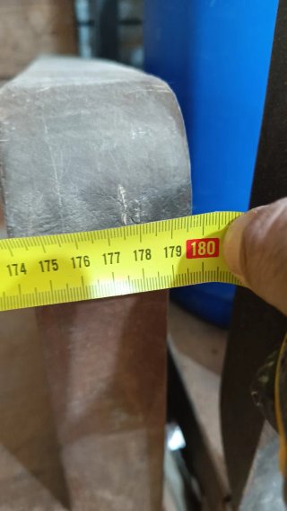 Banco de madera con respaldo