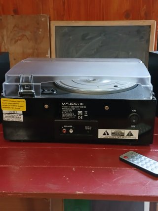 Stereo  Majestic TT-38R