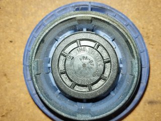 Tapón depósito radiador VW Golf MK3 (1H) Referenc