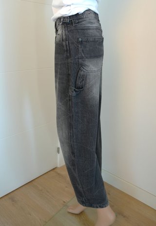 Vaqueros Bershka baggy 10-12 años