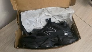 New Balance 9060 Scarpe Uomo Nero