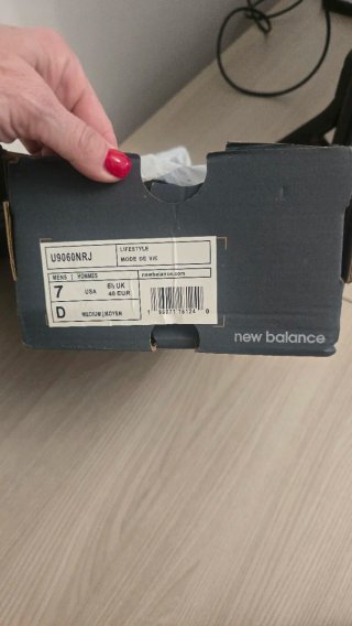 New Balance 9060 Scarpe Uomo Nero