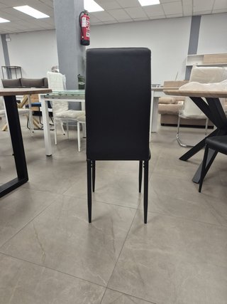 SILLA COMEDOR ELEGANCIA ESTRUCTURA ROBUSTA GANGA