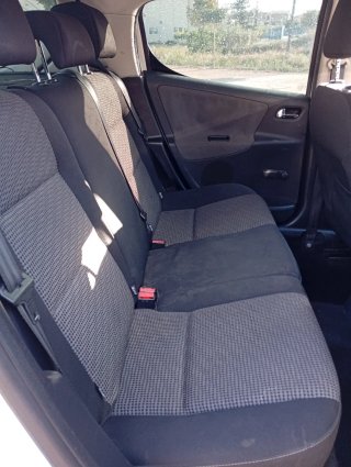 Peugeot 207 2010
