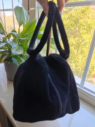 Borsa a mano in nappa nera