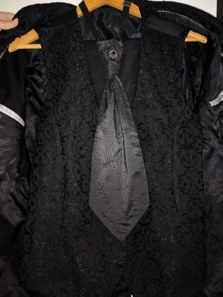 Traje de vestir hombre. negro