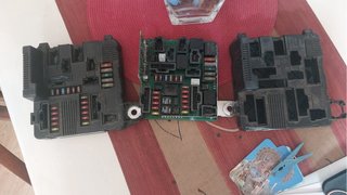 Devolución caja fusibles upc