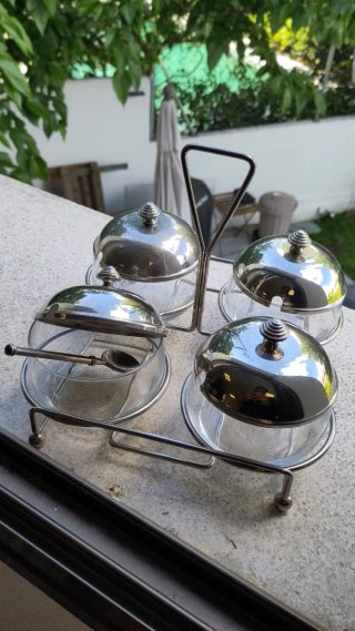 Set di 4 zuccherieri in cristallo e metallo con cucchiai