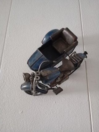 Moto decorativa metal estilo vintage con sidecar