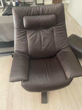 Sillón Natuzzi Italiano + Reposapiés 100% cuero