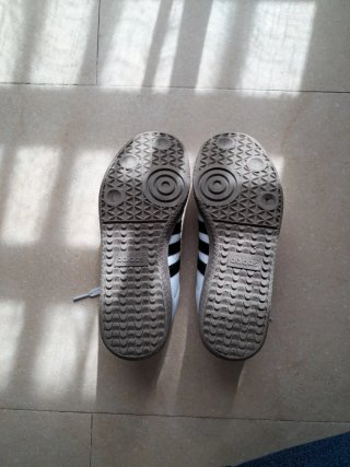Zapatillas Adidas Samba OG blancas de rayas negras