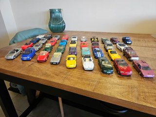 Colección 37 Coches Maisto escala 1/36