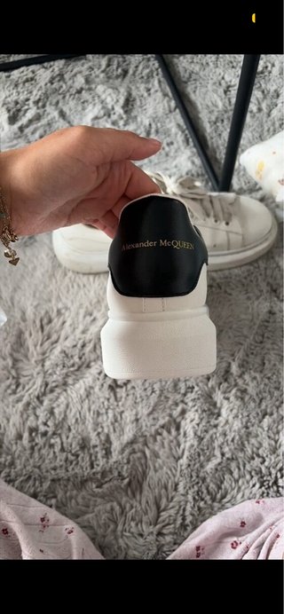 Alexander McQueen Sneakers Nere