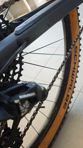 Bicicleta Scott Scale 29