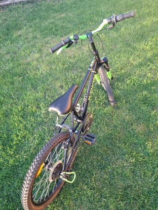 Bicicleta infantil B'twin Racing Boy 500. 20 "
