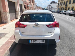 Toyota Auris 2015