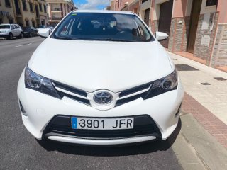 Toyota Auris 2015