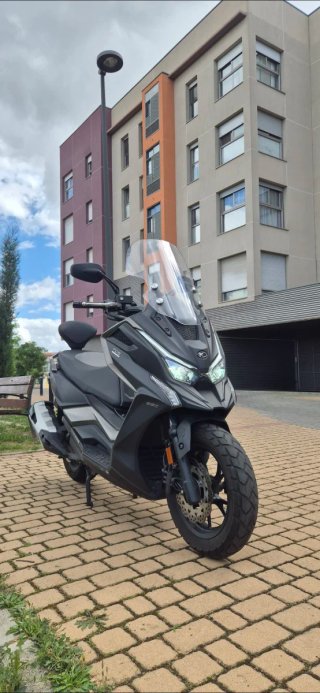 Kymco 360 DTX Maxi Scooter Negra/Gris