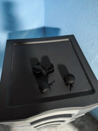 Cajonera de plástico gris y transparente