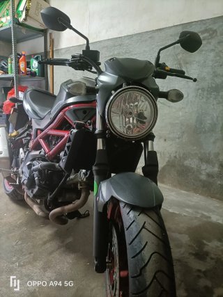 Suzuki SV650 Naked 2020 Negra/Roja