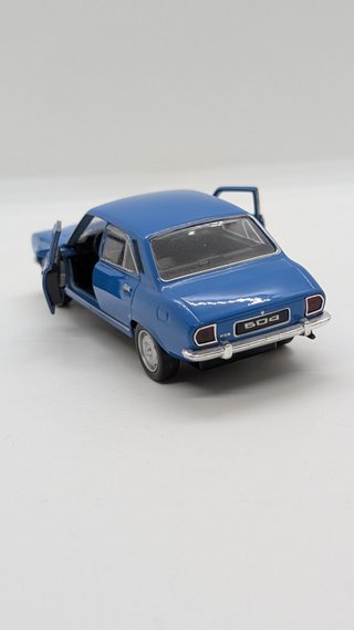 Welly Peugeot 504 (light blue) 42394 1/34
