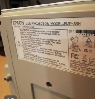 Proyector Epson con mando