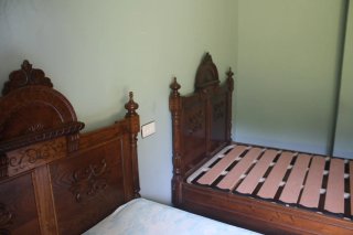DORMITORIO ANTIGUO COMPLETO. Madera de castaño