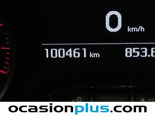 Peugeot 2008 BlueHDi 100 Style 73 kW (100 CV)