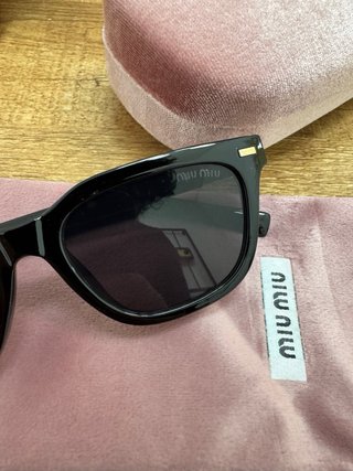 Gafas Miu Miu negras-Mujer
