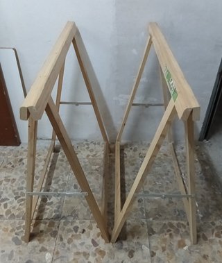 Caballetes de madera (2)