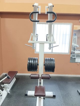 Máquina Jalón Dorsal Gimnasio