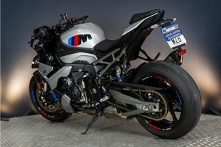 BMW M 1000 R .