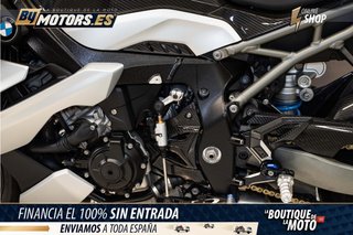 BMW M 1000 R .