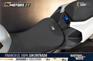BMW M 1000 R .