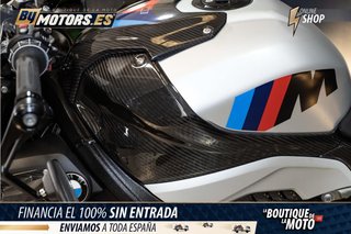 BMW M 1000 R .