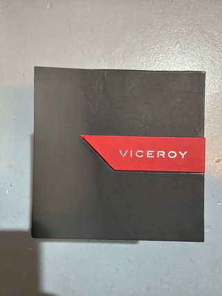 Pulsera Viceroy trenzada cuero.  Como nueva.