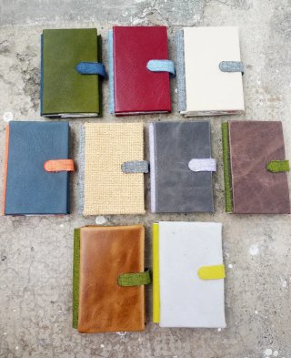 Porta tessere e documenti pelle marrone e verde